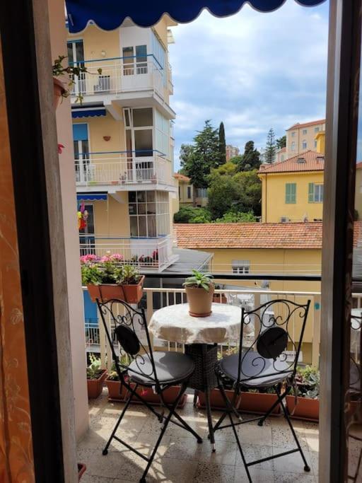 Bilocale: 5 Minuti Dall'Ariston Sanremo Exteriér fotografie